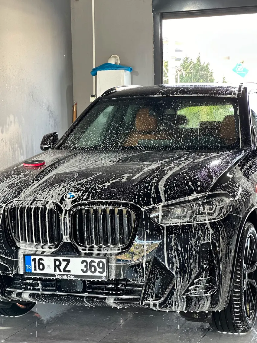 BMW X5 araç yıkama detailing Bursa