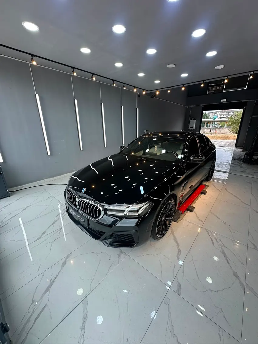 BMW 5 Serisi siyah seramik kaplama Bursa